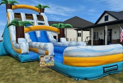 7ACC0992 A418 437B A5BE 9E579F4C3937 1775067860 18 FT SURFS UP Dual Lane Hybrid Wet/Dry Slide